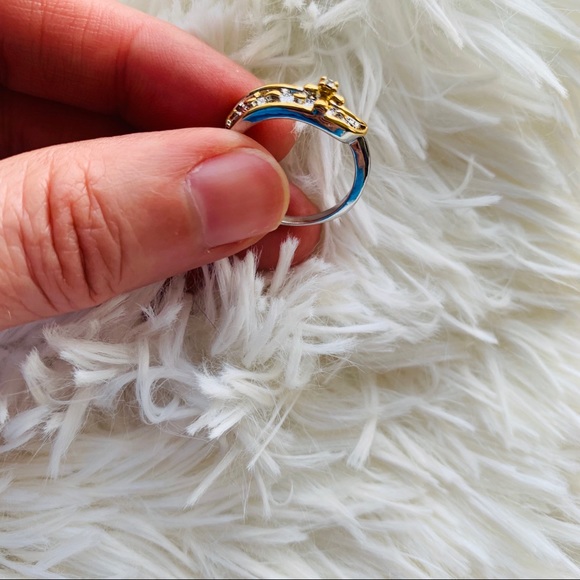 👣🆕 Foot prints & Cross Silver & Gold Plated Ring - Picture 4 of 6